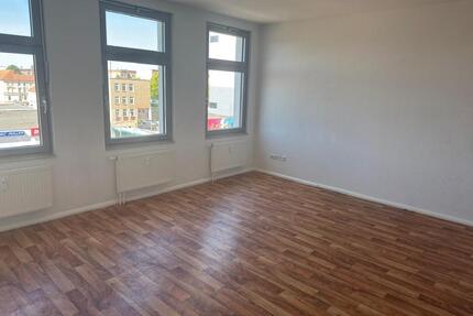 Bright 1-room apartment with kitchen in Magdeburg