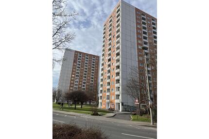 Gamigstraße 22 - helle 3 ZKB Wohnung im 4.OG -WBS- zu vermieten - Dresden Prohlis
