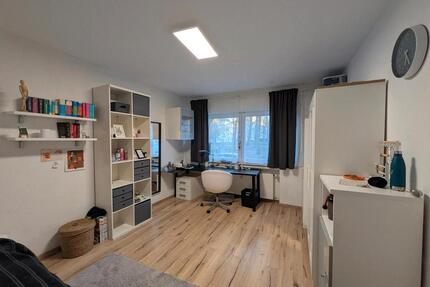 WG Zimmer in Ulmer Stadtmitte - 450,00&nbsp;EUR Kaltmiete, ca.&nbsp; 15,00&nbsp;m&sup2; in Ulm (PLZ: 89073)