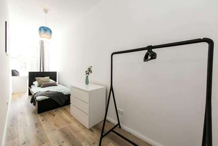 WG-Zimmer in Berlin 630,00 € 13 m²