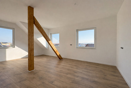 Zentrale, kernsanierte Wohnung 2er WG mit Balkon in Bückeburg