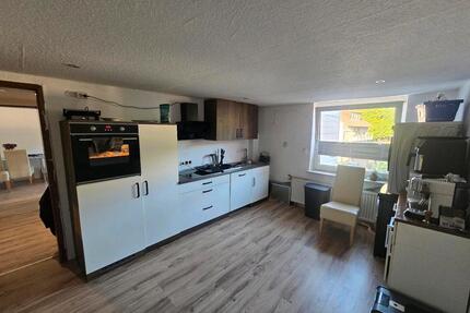 3 Zimmer Wohnung in Lügde - 750,00&nbsp;EUR Kaltmiete, ca.&nbsp; 100,00&nbsp;m&sup2; in Lügde (PLZ: 32676)