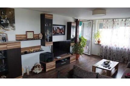 3,5 Zimmer Wohnung mit 98qm Küche Aufzug 2 Balkone zu vermieten - Reutlingen Orschel-Hagen