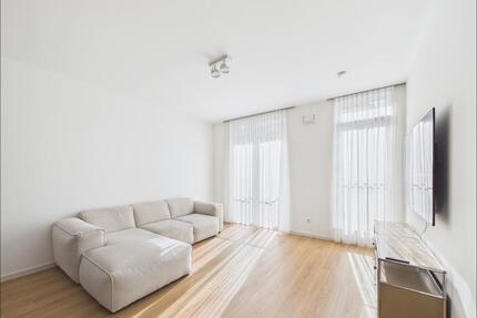 Möbliertes Leben im SCHÖNTALHAUS: 2 - Zimmer Wohnung mit Küche und Klimaanlage - Aschaffenburg Österreicher Kolonie