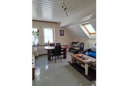 Charmante Dachgeschosswohnung 3 Zimmer in Wolfsburg - Vorsfelde