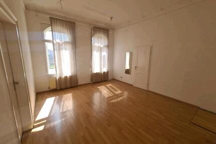 2 Zimmer Wohnung Wohnung - 630,00&nbsp;EUR Kaltmiete, ca.&nbsp; 40,00&nbsp;m&sup2; in Fürth (PLZ: 90762) Altstadt