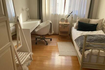 Möbliertesr Zimmer für Rechtspfleger - Gerichtsvollzieher - Plankstadt