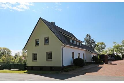 Freie Zimmer in Mädels-WG! - 235,00&nbsp;EUR Kaltmiete, ca.&nbsp; 10,00&nbsp;m&sup2; in Vechta (PLZ: 49377)