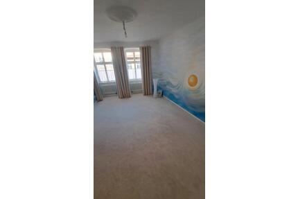 Ein grosses Zimmer in 2 er WG mit Wohnzimmer - Bamberg Am Bruderwald