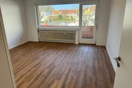 Großes WG-Zimmer mit Balkon - Wüste - Erstbezug nach Renovierung - Osnabrück
