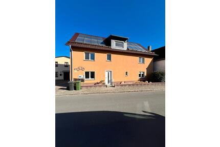 Ab sofort renovierte 4 Zimmer Wohnung - Radebeul