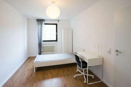 WG-Zimmer in Düsseldorf 619,00 € 7 m²