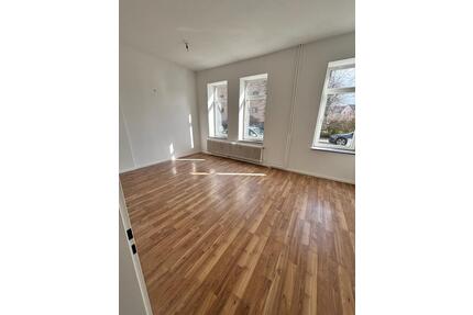 2,5 Zimmer Altbau Wohnung in zentraler Lage - Bremerhaven Geestemünde