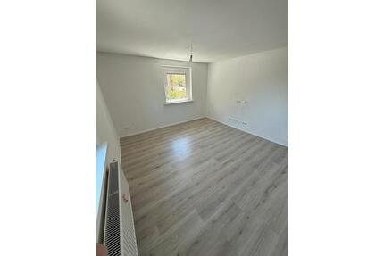 Erstbezug nach Kernsanierung: Modern sanierte 2,5 Zimmer Wohnung - Sindelfingen Darmsheim