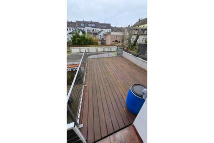 Schöne 3-Zimmer Wohnung mit Terasse, EBK und Stellplatz - Krefeld Cracau