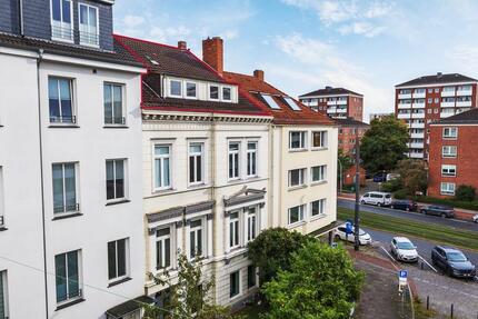 Großes, helles WG-Zimmer in 101m² Altbau-Wohnung mit Garten - Bremen