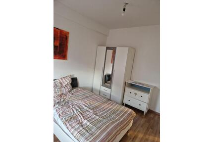 Ab sofort ein WG Zimmer Möbliert komplette - Offenbach am Main Hafen