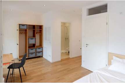 WG-Zimmer in München 895,00 € 17 m²