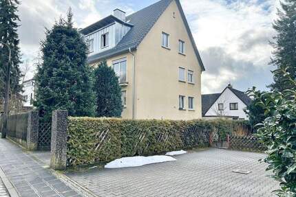 ***OASE ZUM WOHLFÜHLEN** TOP GEPFLEGTE 3 ZIMMER WOHNUNG MIT BALKON UND GARAGE - Nürnberg Laufamholz