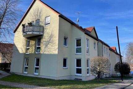 Traumhafte 2- Zimmer Wohnung - 390,00&nbsp;EUR Kaltmiete, ca.&nbsp; 60,00&nbsp;m&sup2; in Pölzig (PLZ: 07554)