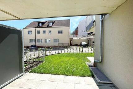Lichtdurchflutete Terrassenwohnung mit eigenem Gartenanteil! *Neubau* - Fürth Südstadt