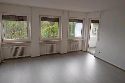 3-Zimmer-Wohnung in N-Mögeldorf: 2 Balkone & Top-Anbindung - Nürnberg Erlenstegen