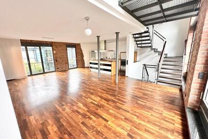 Schöne große 2,5 Zimmer Gallerie Wohnung mit Dachterrasse im Schlachthof Offenbach - Offenbach am Main Bieberer Berg