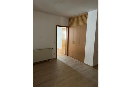 -Wieder frei!- Große 4 Zimmer Wohnung mit mediterranem Flair - Nabburg