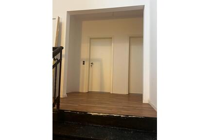 Sehr schöne 3 Zimmer Wohnung mit Einbauküche in kollig - Mayen