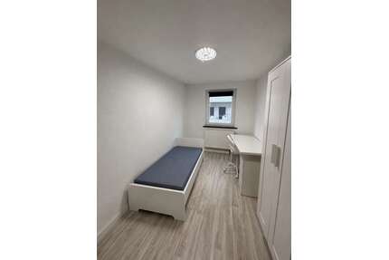 WG-Zimmer in Stuttgart 550,00 € 10 m²