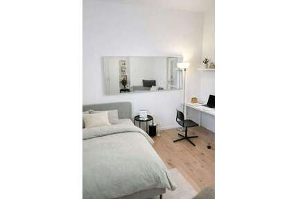 WG-Zimmer in München 875,00 € 12 m²