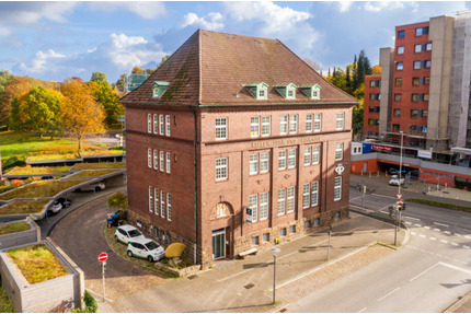 220 m² | 7-Zimmer, Balkon und Aufzug | WG geeignet | Nähe HAW - Kiel Ellerbek