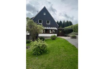 Renovierte 3 Zimmer Wohnung - 550,00&nbsp;EUR Kaltmiete, ca.&nbsp; 70,00&nbsp;m&sup2; in Reichshof (PLZ: 51580)