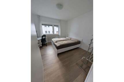 WG-Zimmer in Frankfurt am Main 750,00 € 14 m²