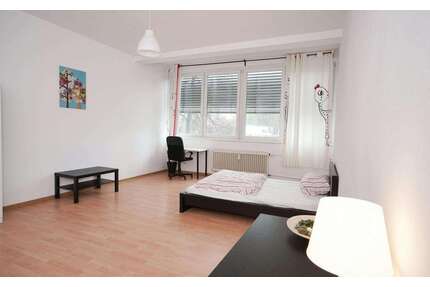 WG-Zimmer in Berlin 610,00 € 31 m²