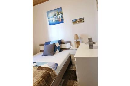 Zimmer in 3er WG ( 71296, Heimsheim)