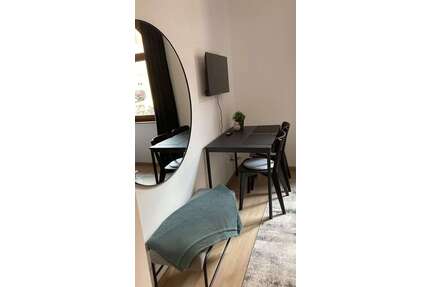 WG-Zimmer in Stuttgart 630,00 € 16 m²