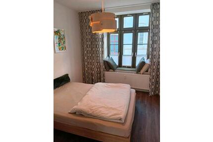 Ruhige, neu renovierte und möblierte 1 Zimmer Altstadtwohnung - Wismar