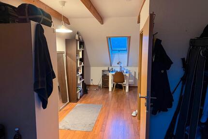 24 m² WG-Zimmer zur Zwischenmiete bis Ende Mai - Hamburg Altona