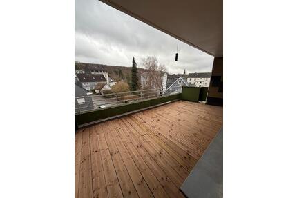 NUR WBS! Helle 4-Zimmer Wohnung mit schönem Balkon und Aufzug - Wuppertal Gemarkung Langerfeld