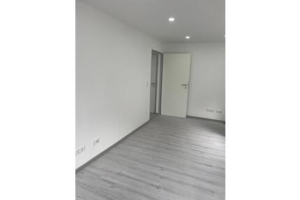 3 zimmer Whg an - 700,00&nbsp;EUR Kaltmiete, ca.&nbsp; 58,00&nbsp;m&sup2; in Tuttlingen (PLZ: 78532)
