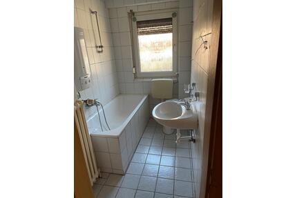 3 Zimmer Wohnung mit Balkon- Duisburg zu Vermieten