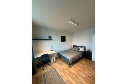 WG-Zimmer in München 990,00 € 14 m²