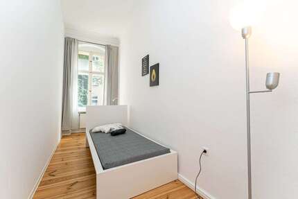 WG-Zimmer in Berlin 615,00 € 15 m²