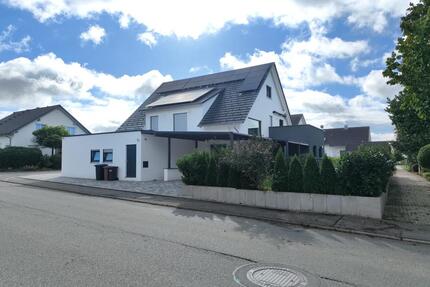 Freundliche 2,5-Zimmer Helle Einliegerwohnung ab Juni zuvermieten - Eutingen im Gäu