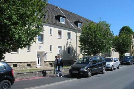 Schöner Wohnen bei der LEG: 3 Zimmerwohnung mit Balkon und neuem Badezimmer im Eilperfeld! - Hagen Dahl