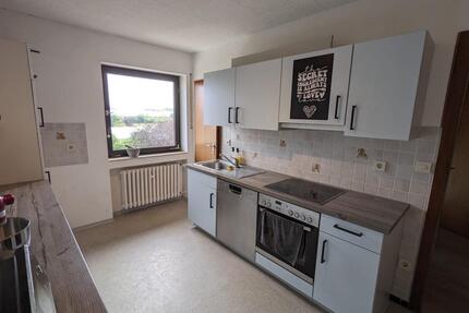 4,5 Zimmer Wohnung mit Süd-Balkon, EBK, Gäste-WC in ruhiger Lage - Euerbach