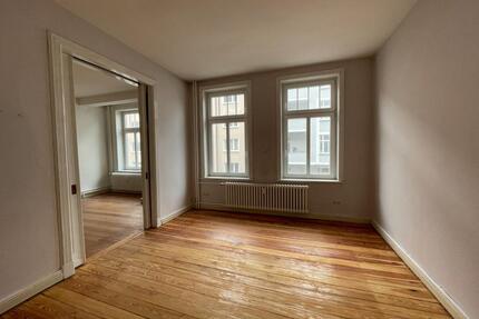 Sanierte Altbauwohnung Blücherplatz, 3,5 Zimmer 85 m² OG1 - Kiel