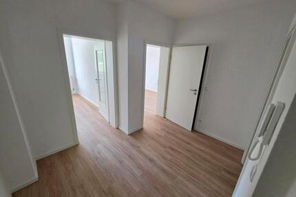 Schöne 2 Zimmer Wohnung im 1. OG in Mülheim (Ruhr) - Mülheim an der Ruhr