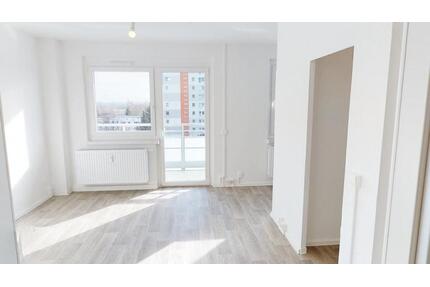 NEU sanierte 1-Raum-Wohnung mit Balkon zum Entspannen - Chemnitz Klaffenbach